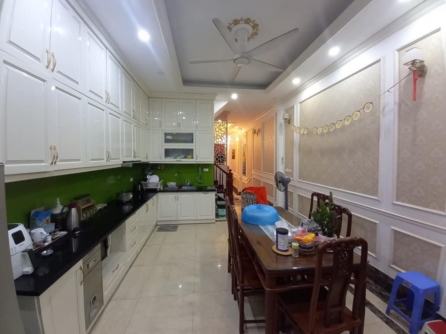 Siêu phẩm 4 mặt thoáng Kinh doanh Quận Cầu Giấy, diện tích sử dụng 80m2