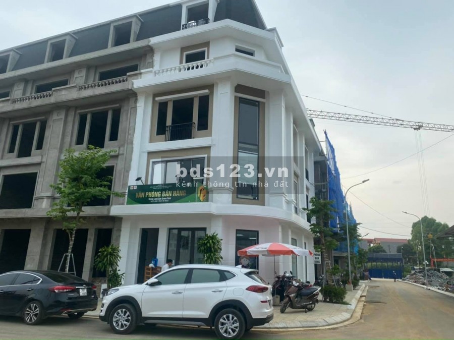 Chỉ từ 3 tỉ sở hữu căn shophouse có 4 toà chung cư 800 căn hộ với đầy đủ tiện ích mua sắn vui chơi
