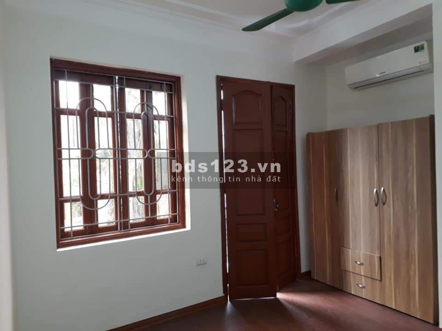 Bán nhà Hào Nam diện tích 38m2 giá bán 4.2 tỷ lô góc gần phố kinh doanh tốt