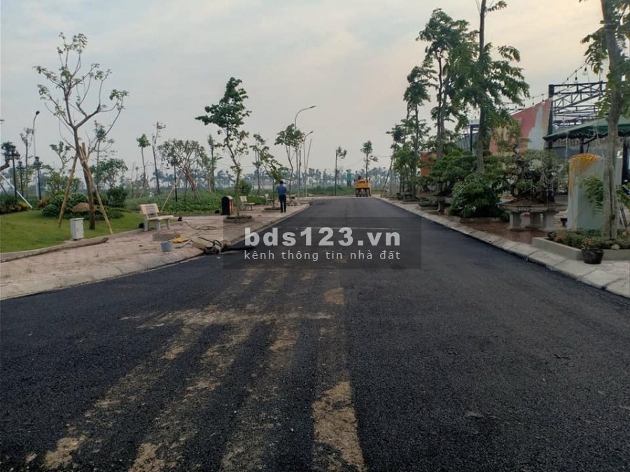 Bán gấp lô đất 100m2 tại V - Green City Phố Nối Hưng Yên, giá 13 triệu/m2