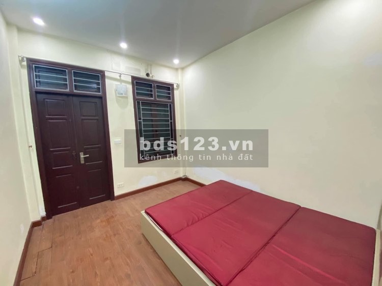 Bán nhà riêng tại Gốc Đề Hoàng Mai, gần phố nhà đẹp, dt 35m2, giá bán 3.7 tỷ