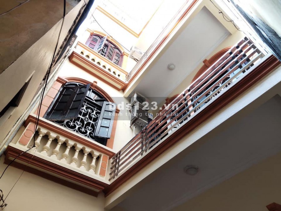 Bán nhà vườn Giải Phóng 2 mặt thoáng, gần phố, yên tĩnh, giá bán chỉ 4.1 tỷ, lhcc