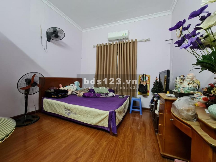 Bán Nhà Mai Động dt 48m2, 4 tầng Giá 4.1 tỷ ô tô đỗ cửa, ngõ thoáng, ngõ rộng
