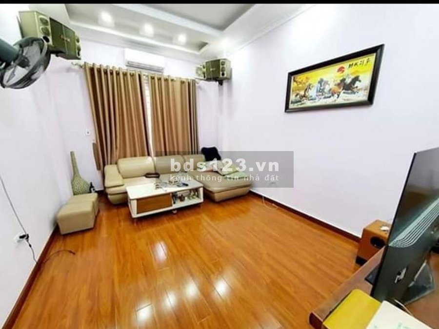 Bán Nhà Mai Động dt 48m2, 4 tầng Giá 4.1 tỷ ô tô đỗ cửa, ngõ thoáng, ngõ rộng