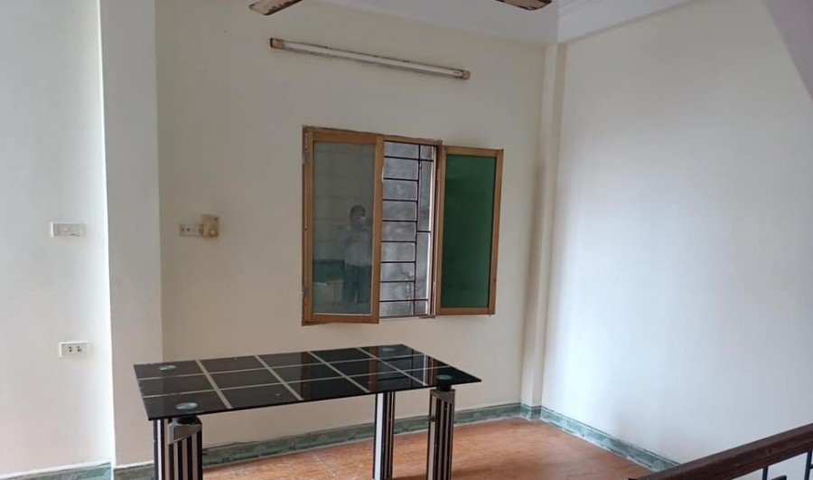 Nhà nguyên căn 5 tầng trung tâm Quận Đống Đa nhỉnh 2 tỷ, về ở ngay, sổ sẵn