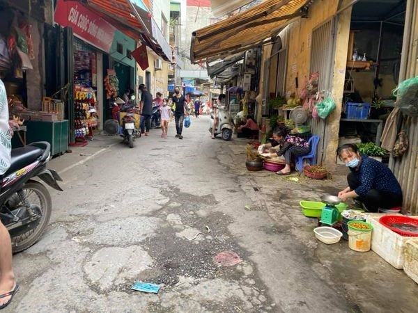 Siêu Hiếm: Diện Tích 100m2, Mặt tiền 8m, gara ô tô, kinh doanh sầm uất, nán nhà ĐỊnh Công, giá 8 tỷ