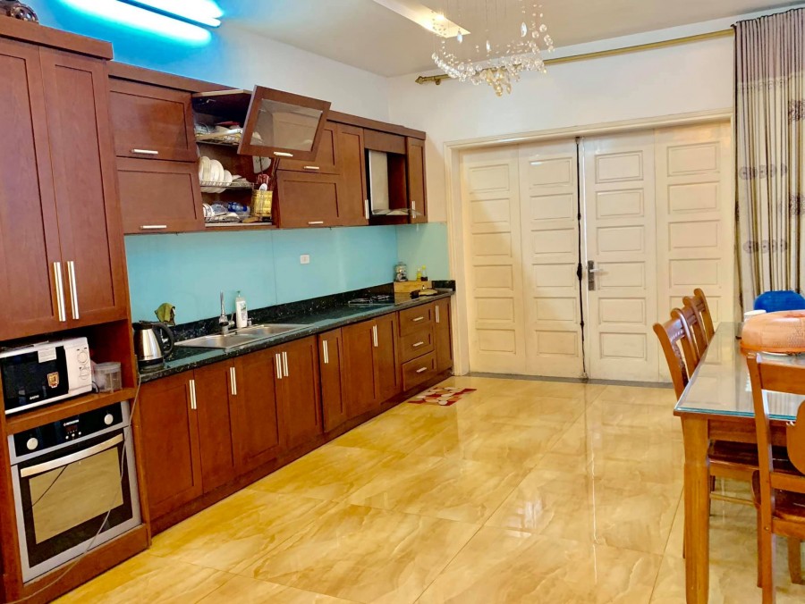 Chủ Nhà Nhờ Bán,Nguyễn Khoái Quận Hai Bà Trưng 60 m ,5 tỷ150 Lh 0962296916