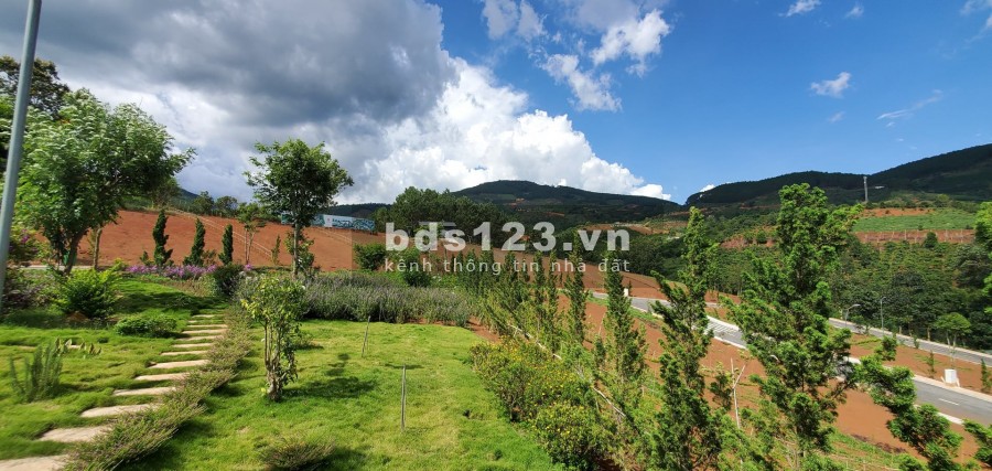 Đất nền Nam Ban, diện tích đất 247m2, view đồi, đường 4m oto, giá 648 triệu