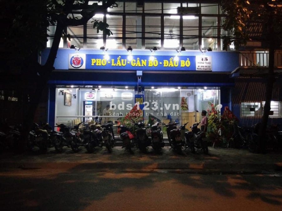CC cho thuê nhà mặt phố Hàng Thao - Nam Định, dt 135m2, vỉa hè rộng, LH 0944596256