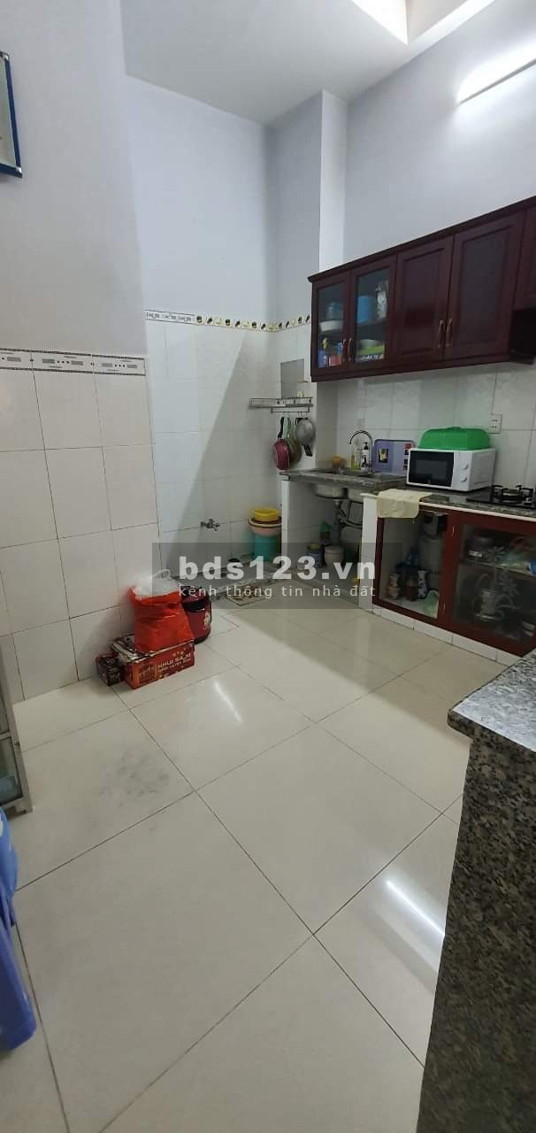 Cực hiếm ngang 5m, nở hậu 8.5m, dt 65m2, Phường 15, Quận Tân Bình, giá chỉ 4.5 tỷ