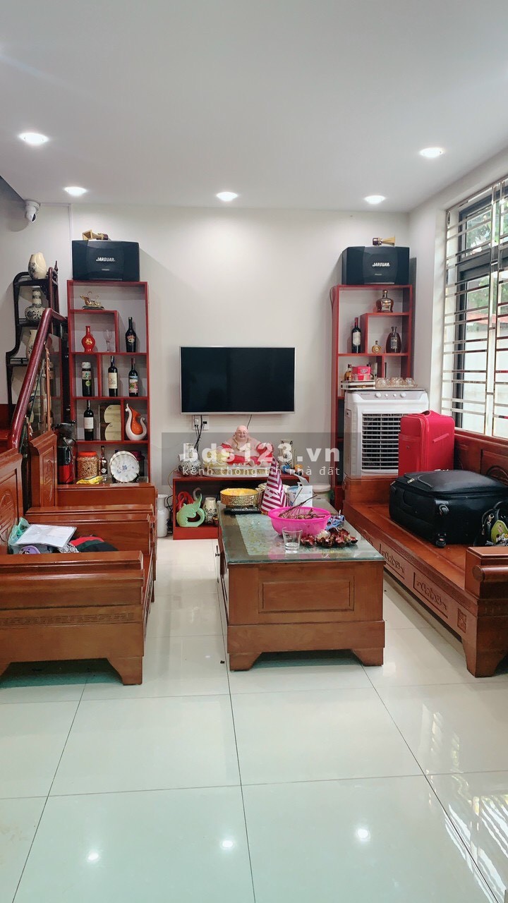 Bán nhà phố An Ninh, ph Quang Trung, TP HD, 2 tầng, mt hơn 6m, 2 ngủ, ngõ to, 1 tỷ 750