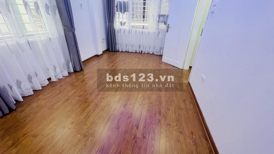 Bán nhà riêng phố Chùa Láng, Nguyễn Chí Thanh, Đống Đa, dt 40m2, 4 tầng giá 4 tỷ