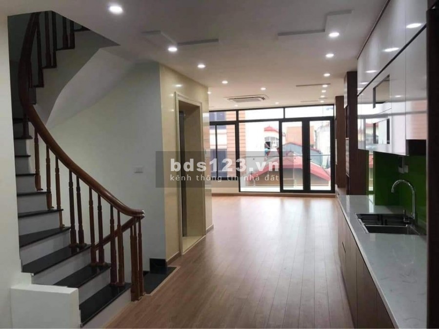 Bán nhà Lạc Long Quân, Cầu Giấy, 60m x 7T, thang máy, ô tô, kinh doanh