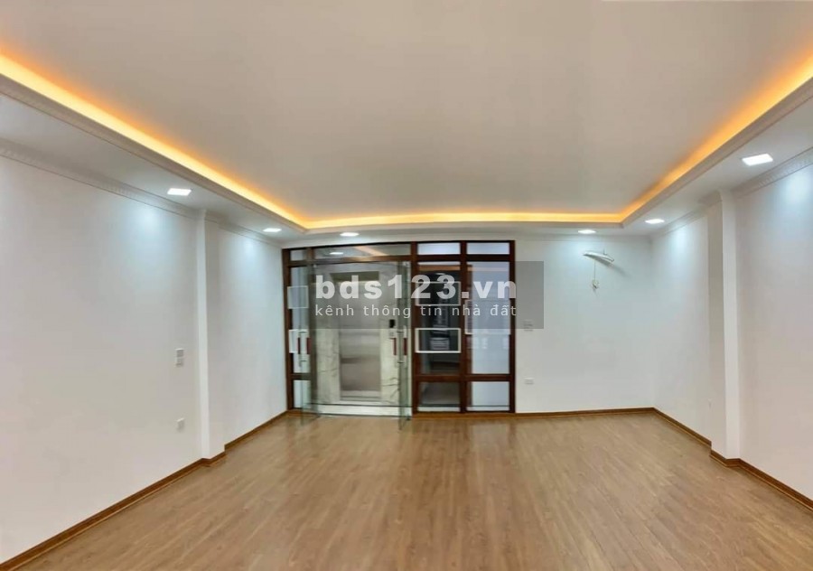 Bán nhà 60m x 7 tầng đường Lạc Long Quân, Cầu Giấy, Thang máy, Ô tô, Kinh doanh
