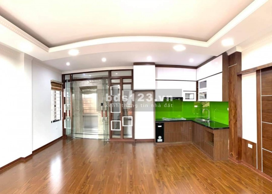 Bán nhà 60m x 7 tầng đường Lạc Long Quân, Cầu Giấy, Thang máy, Ô tô, Kinh doanh