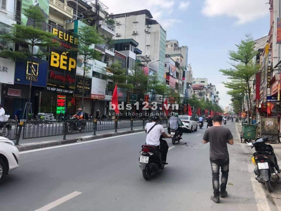 Bán gấp nhà Đường Nguyễn Lương Bằng, Đống Đa, dt 23m2, chỉ 1.4 tỷ. Liên hệ: 0368781929