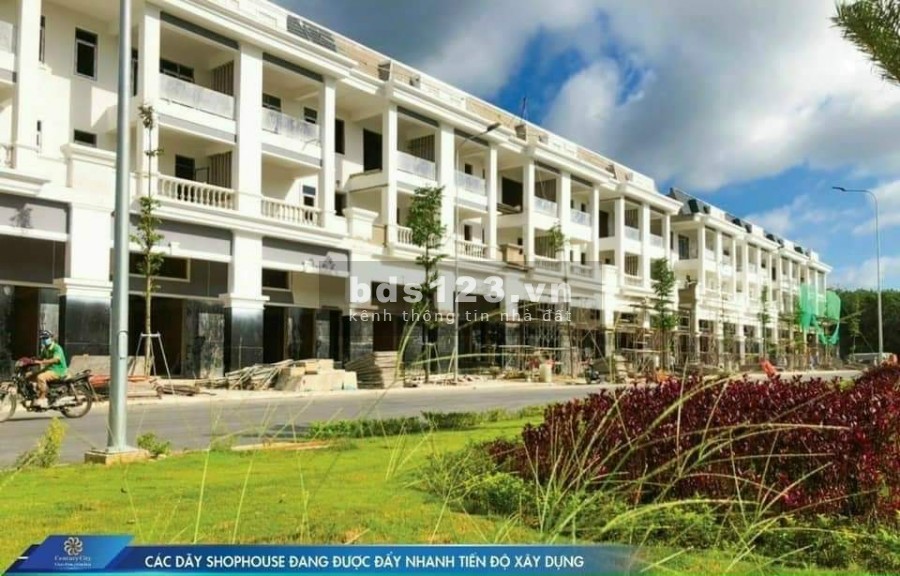Bán gấp đất nền gần sân bay với giá chỉ 19tr/m2, hạ tầng hoàn thiện 90%, sổ chính chủ