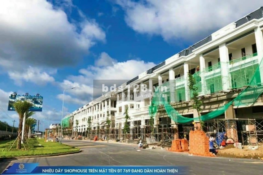 Bán gấp đất nền gần sân bay với giá chỉ 19tr/m2, hạ tầng hoàn thiện 90%, sổ chính chủ