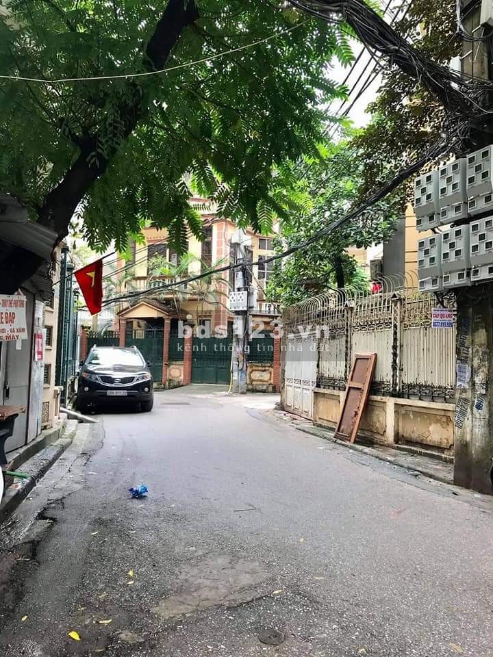 Bán nhà phố Võng Thị - Tây Hồ, nhà đẹp ở luôn, ô tô đỗ cửa 100m2 giá 13 tỷ