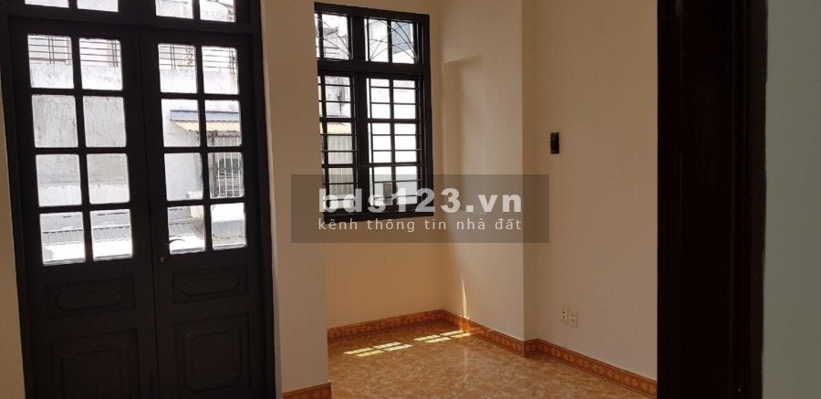 Nhà Gò Vấp hẻm xe hơi diện tích khủng, diện tích 80m2, 4 tầng, giá bất ngờ