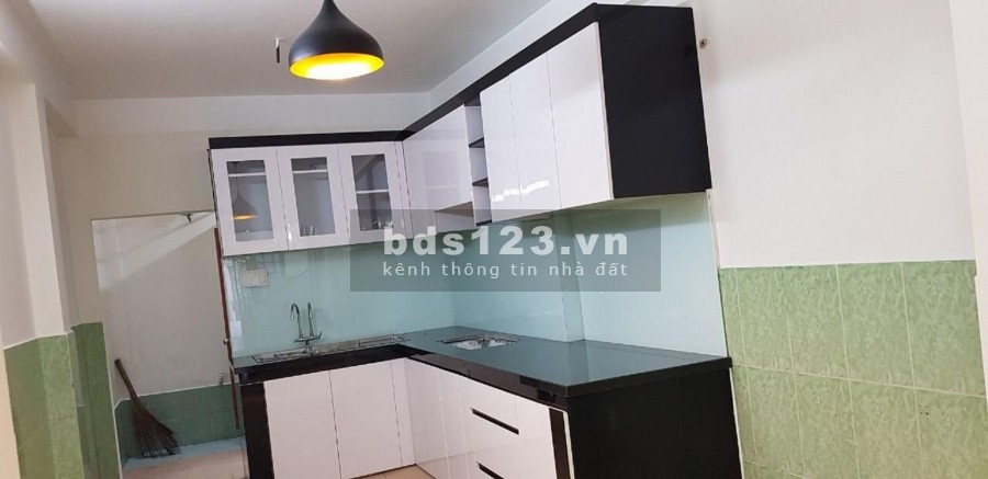 Nhà Gò Vấp hẻm xe hơi diện tích khủng, dt 80m2, 4 tầng, giá bất ngờ, lhcc
