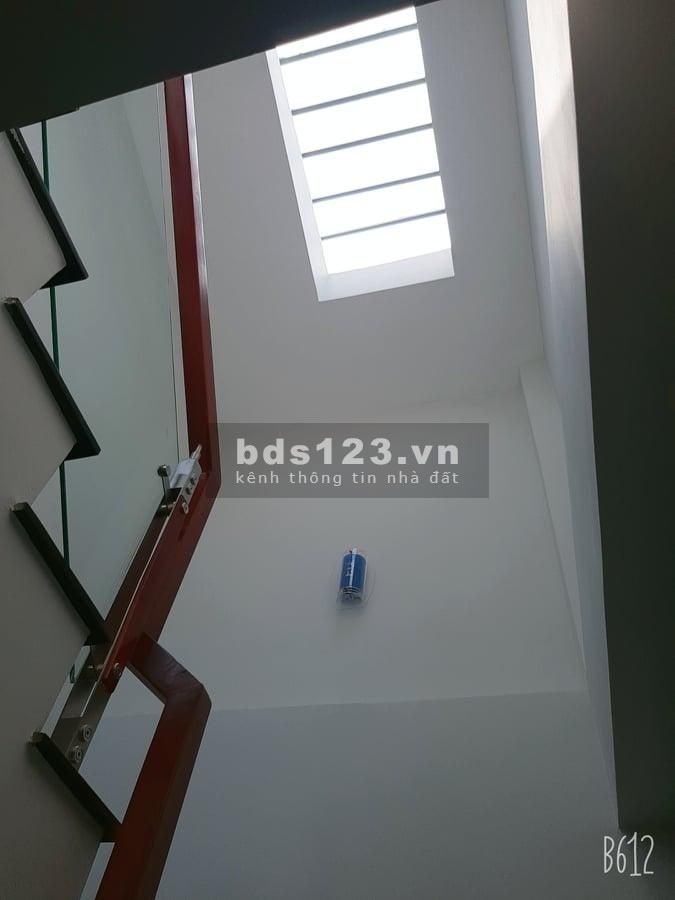 Nhà Gò Vấp hẻm xe hơi lô góc, 4 tầng đúc, diện tích 50m2, giá cực rẻ, sổ đẹp, pháp lý chuẩn