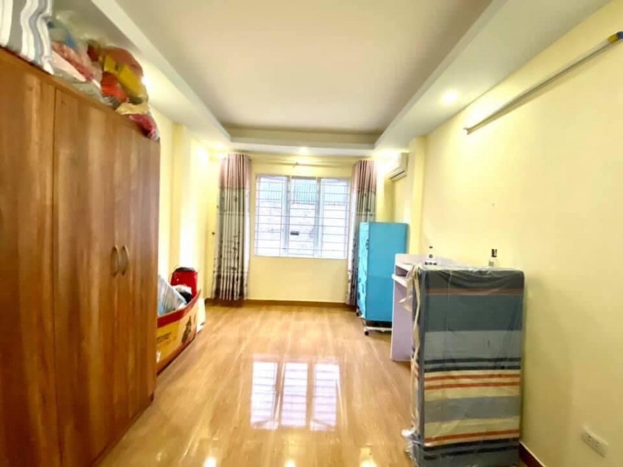 Bán nhà Hồ Tùng Mậu, Nam Từ Liêm, diện tích sử dụng 34m2, 5 tầng, nhà đẹp, giá 3,6 tỷ