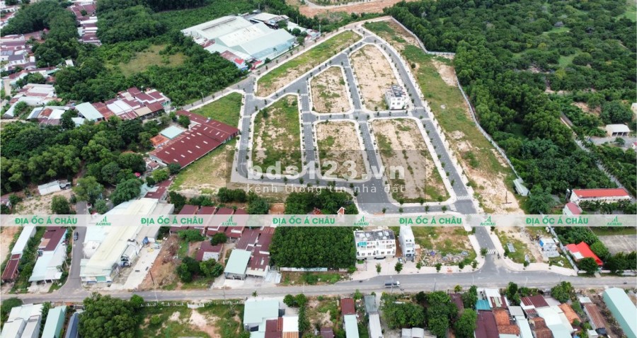 Cần bán gấp lô đất Thới Hòa, diện tích sử dụng 80m2, sổ hồng riêng
