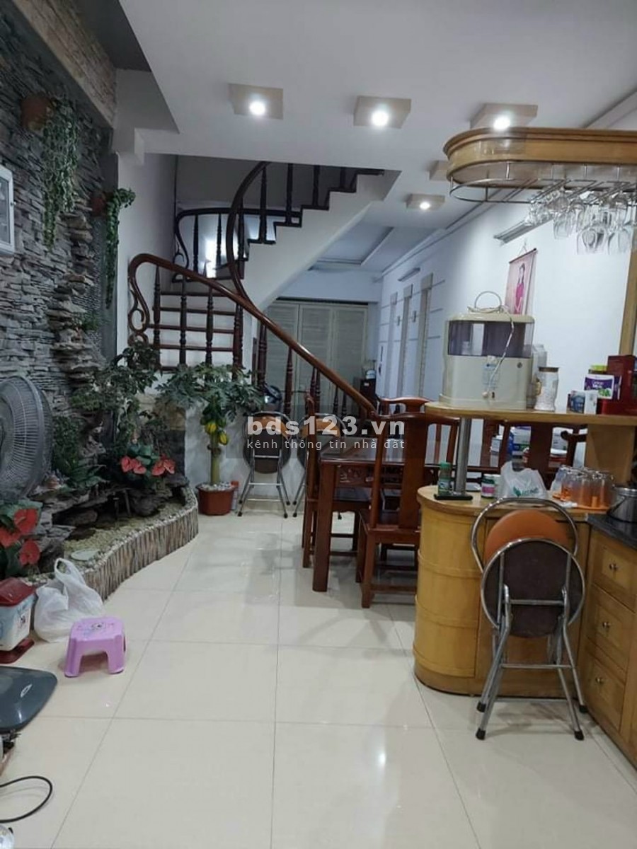 Cần bán nhà Tân Mỹ Mỹ Đình ô tô tránh, nha ngay mặt ngõ 40m2, giá 3.4 tỷ