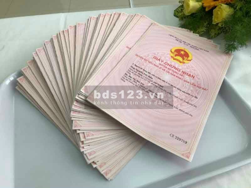 Cần bán gấp lô đất diện tích thổ cư dt 84m2 giá 700tr tại khu công nghiệp Bàu Bàng