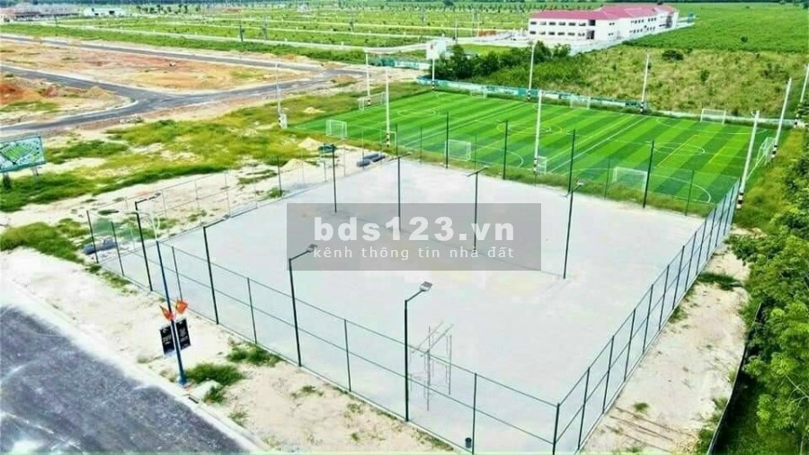 Do dịch mạnh nên gia đình gặp khó khăn về tài nến muốn ra gấp lô đất đối diện cổng Visip 2 shr, tc