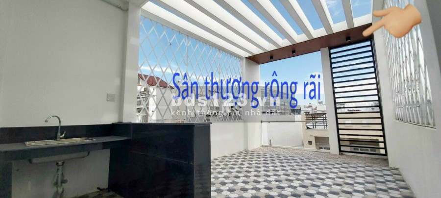 Nhà đẹp ngộp cần bán gấp giá tốt mùa dịch, liên hệ 0916756315, sổ hồng thổ cư