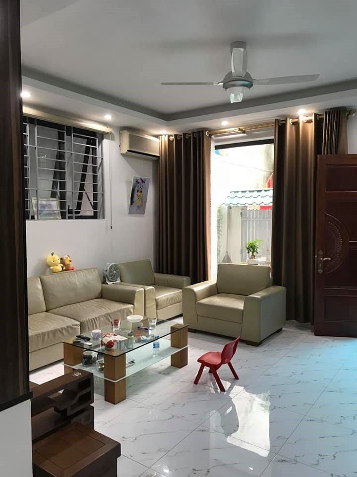 Bán nhà Xuân Thủy, 6 tầng 58m2, thang máy, kinh doanh, giá 10.2…