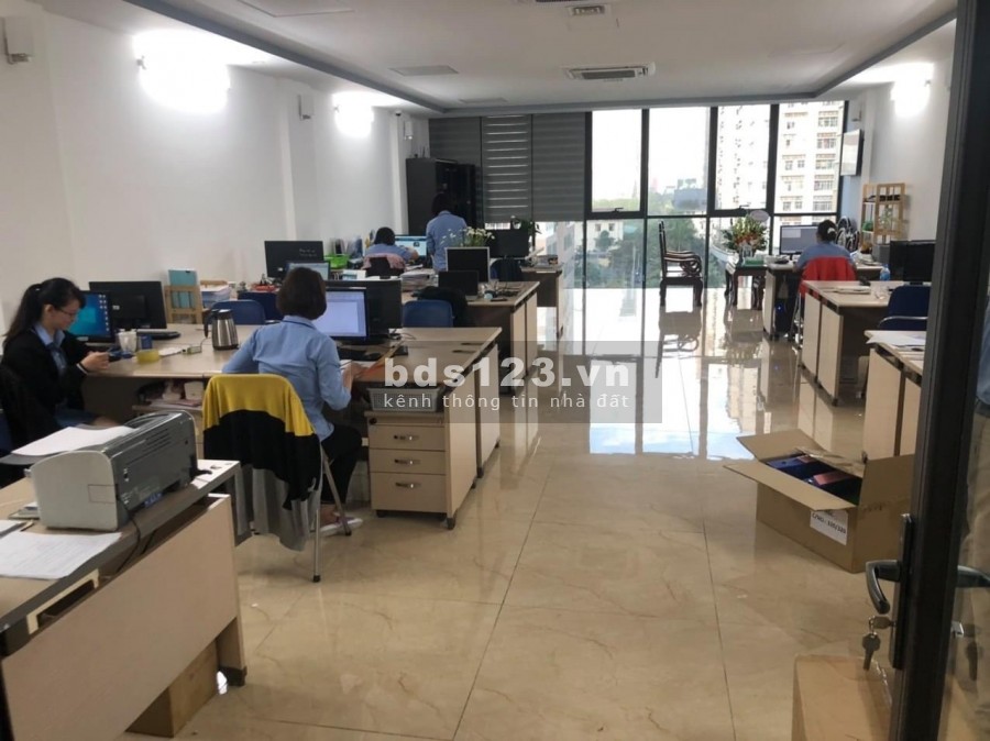 Tôi đang có sàn VP dt 50m2 tại Phố Mễ Trì Hạ cần cho thuê Giảm giá cực sâu mùa dịch