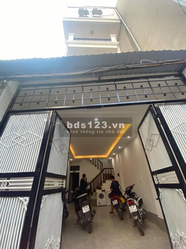 Bán gấp nhà 56m2, 4 tầng 8 phòng khép kín dòng tiền 420 triệu/năm, sổ đỏ phân lô, mặt ngõ
