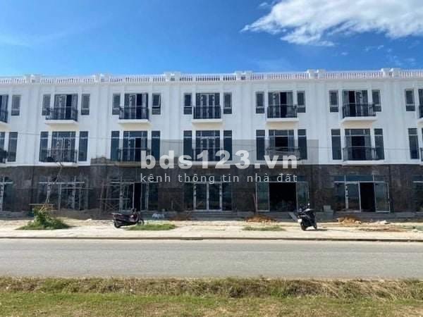 Nhà 2 mặt tiền Võ Nguyên Giáp dự án Royal Park chỉ một căn duy nhất, giá hấp dẫn 6.3 tỷ