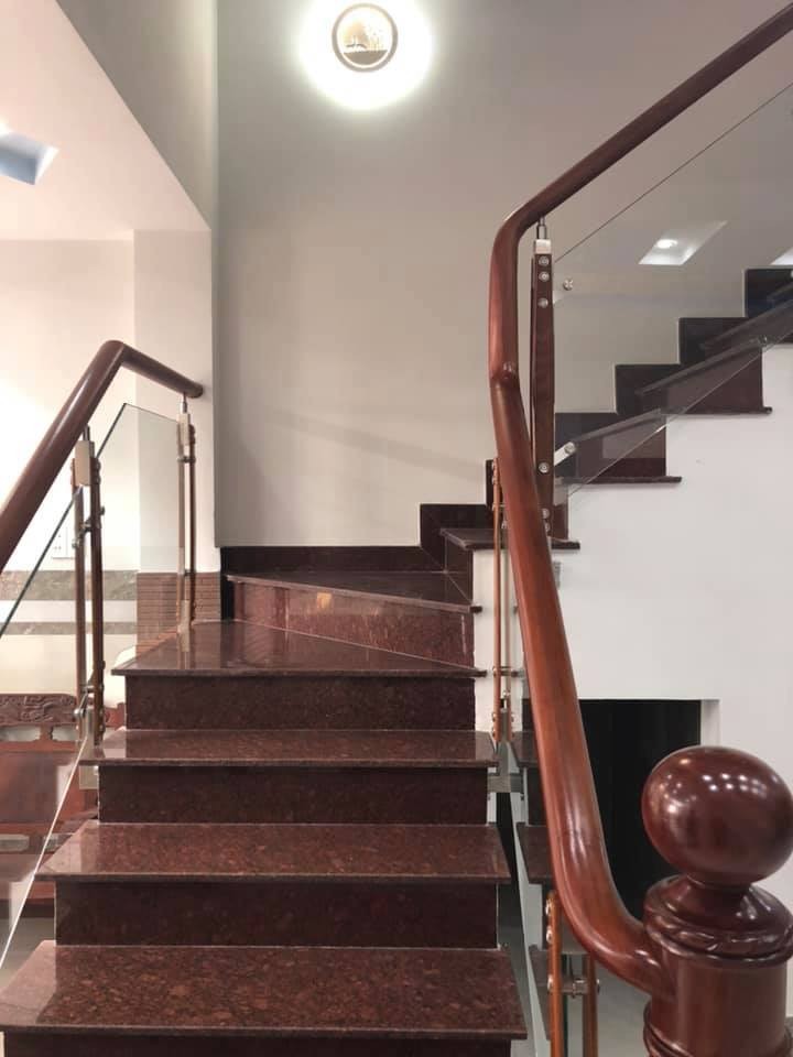 Bán nhà Quận Phú Nhuận Phan XÍch Long Giá SỐC 22 Tỷ, Ngang 10m Vị Trí 2 Hẻm Thông 8m