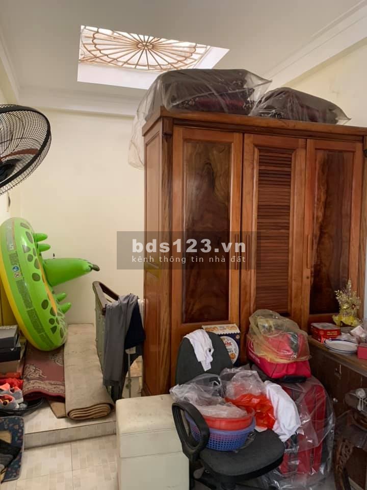 Hót! Bán gấp nhà ngõ Văn Chương Tôn Đức Thắng, dt 30m2, 6 tầng, cách phố 50m, giá rẻ