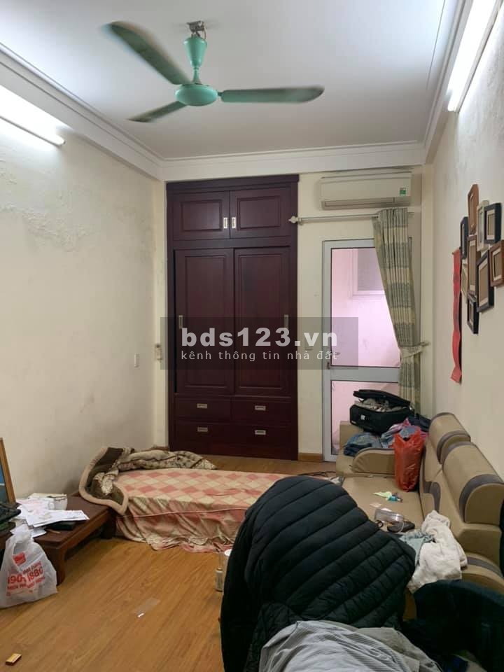 Hót! Bán gấp nhà ngõ Văn Chương Tôn Đức Thắng, dt 30m2, 6 tầng, cách phố 50m, giá rẻ