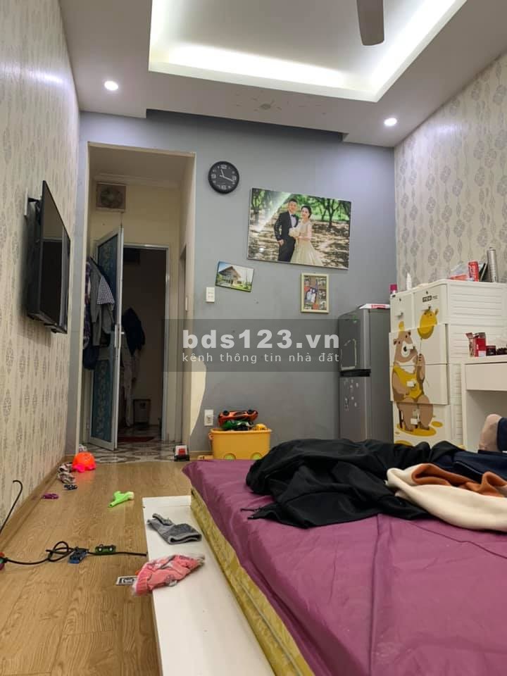 Hót! Bán gấp nhà ngõ Văn Chương Tôn Đức Thắng, dt 30m2, 6 tầng, cách phố 50m, giá rẻ