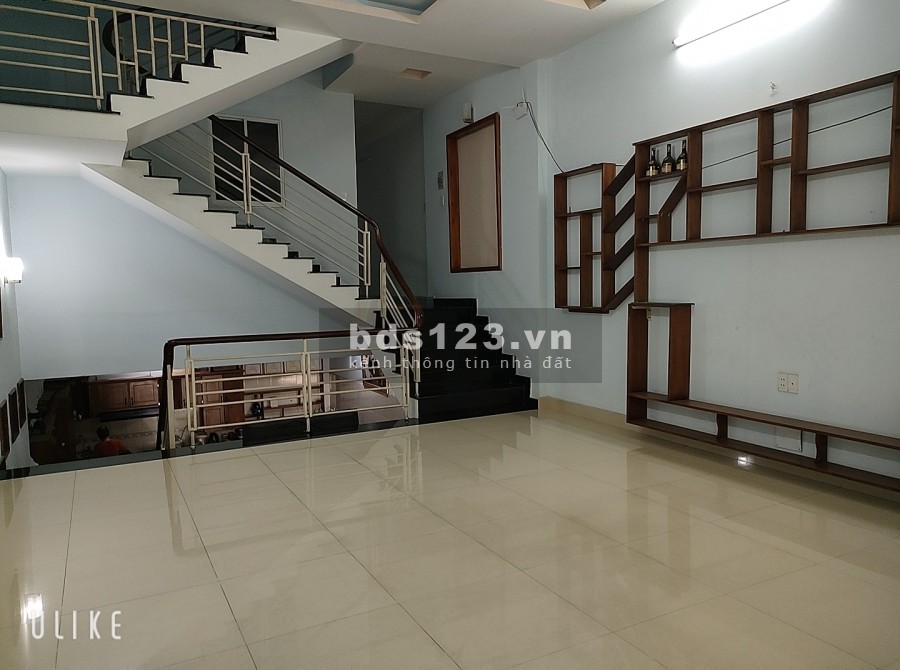 Bán nhà HXH Hà Huy Giáp, Thạnh Xuân, Oto đậu trong nhà, Ngay trường Cao đẳng Điện Lực