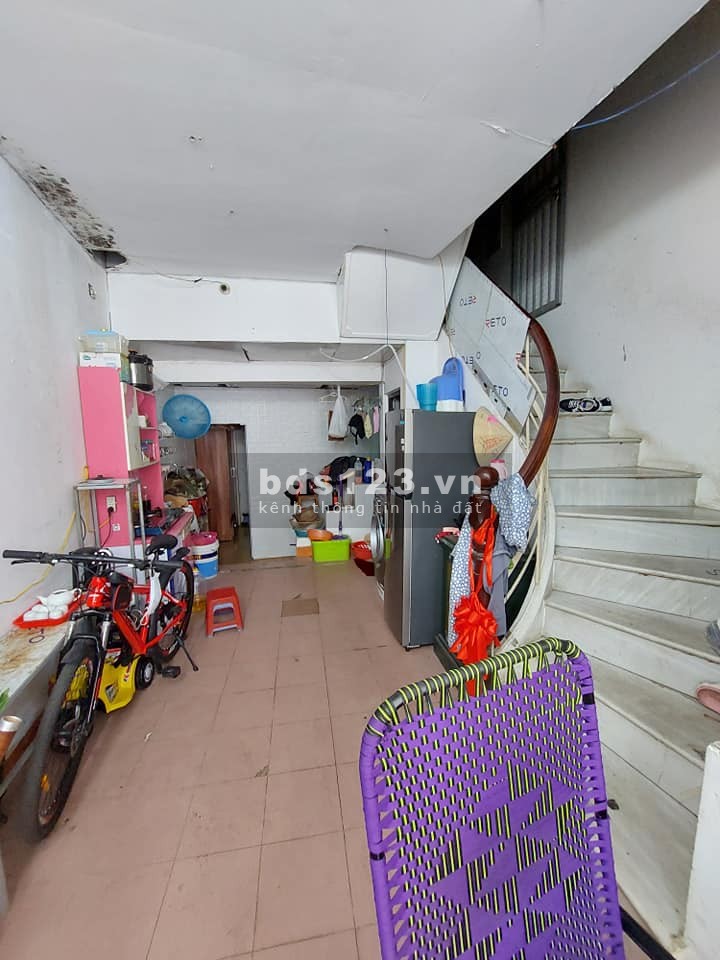 Bán nhà MP Trần Duy Hưng 56m2, 5 tầng, vỉa hè siêu thoáng, KD sầm uất, giá chào 22 tỷ