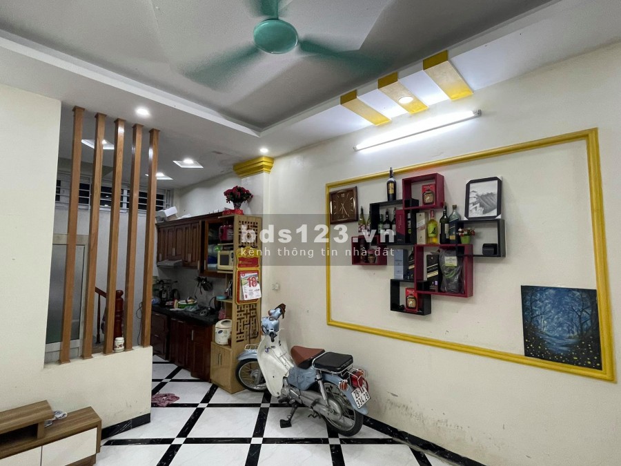 Cần tiền bán gấp nhà cách phố Mỹ Đình 30m, dtsd 35.5m2, 4 ngủ, giá hơn 2 tỷ
