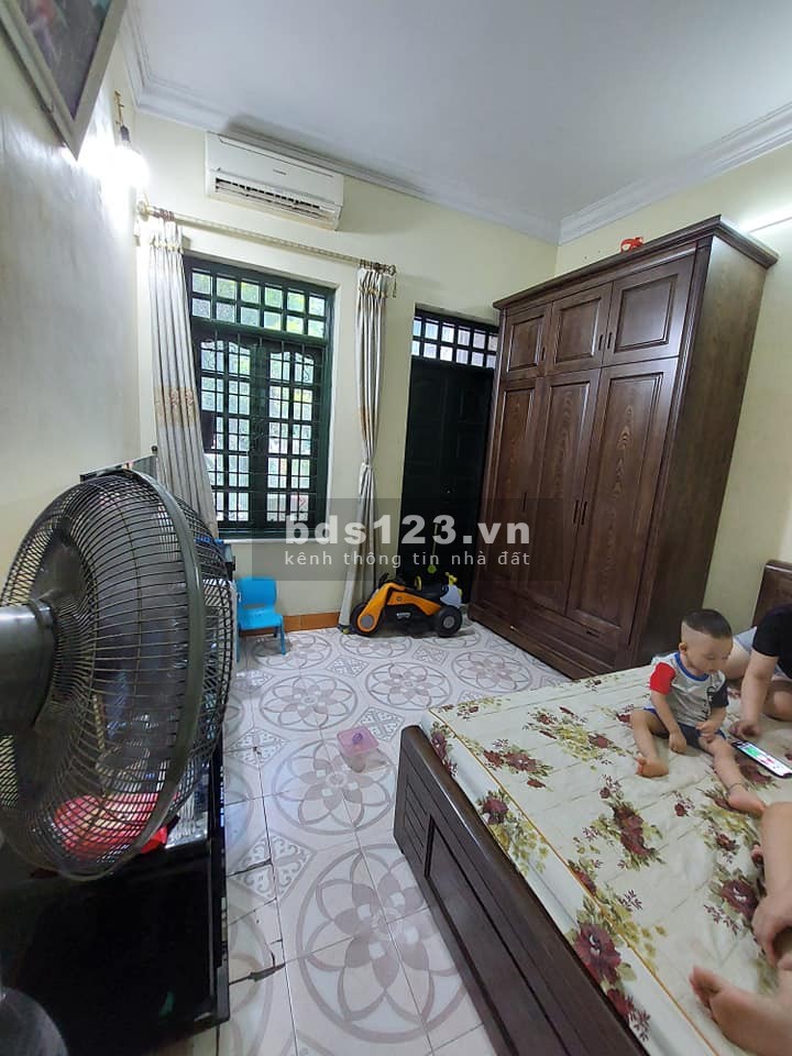 Bán nhà MP Trần Duy Hưng 56m2, 5 tầng, vỉa hè siêu thoáng, KD sầm uất, giá chào 22 tỷ