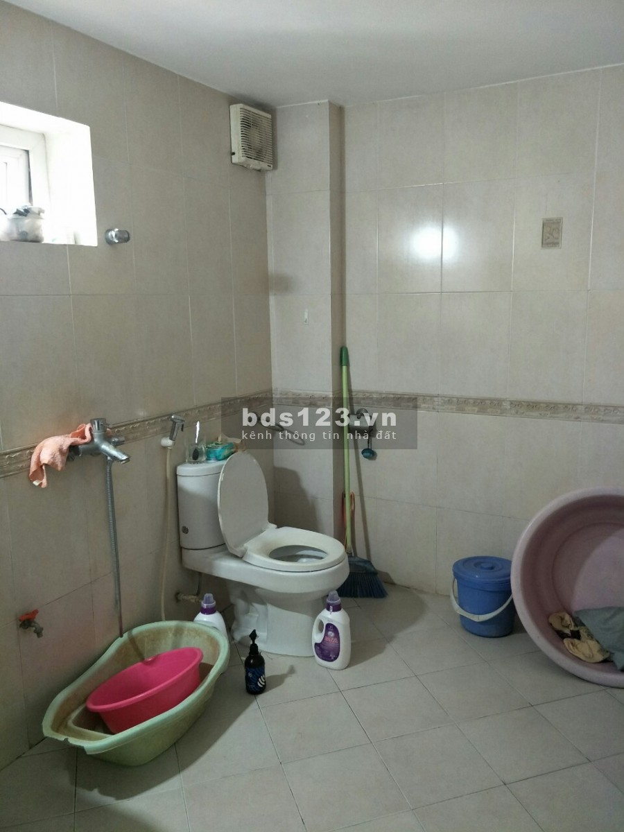 Cần bán gấp Biệt Thự đường Ngọc Thụy 156m2 x 4 tầng, 12m MT, giá 10.5 tỷ. Gara 2 Ô tô. Ở sướng.