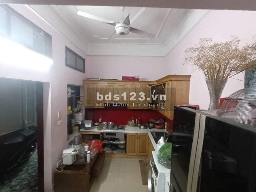 Bán nhà phố hiếm Lê Đại Hành ngõ đối diện công viên thông nhất diện tích 35m2 giá 3.3ty