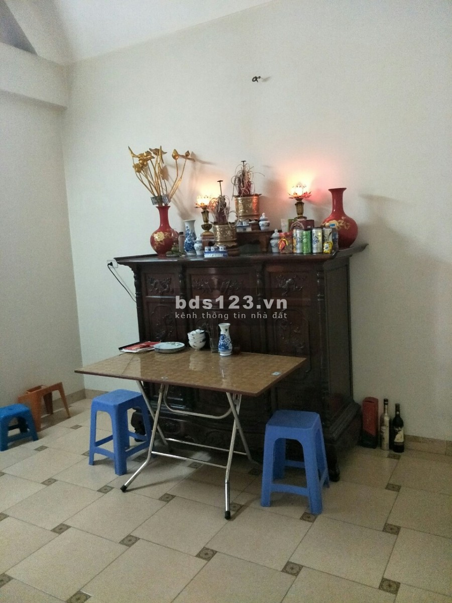 Cần bán gấp Biệt Thự đường Ngọc Thụy 156m2 x 4 tầng, 12m MT, giá 10.5 tỷ. Gara 2 Ô tô. Ở sướng.