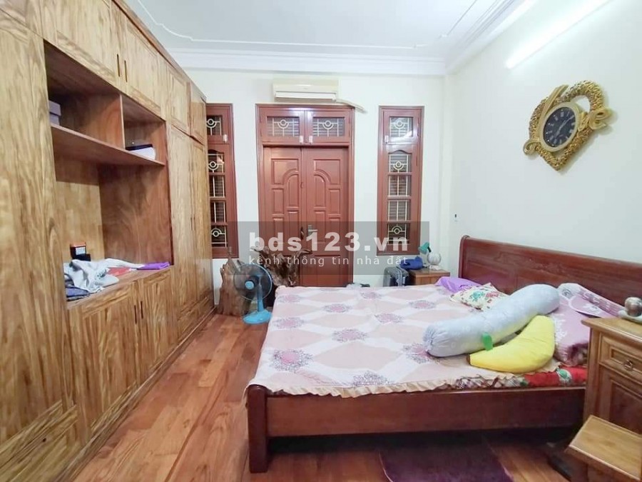 Chỉ 4.7 tỷ về ở ngay nhà Cầu Giấy 37m2 x 4 tầng, MT 3.9m, lô góc thoáng hai mặt, sổ đỏ chính chủ