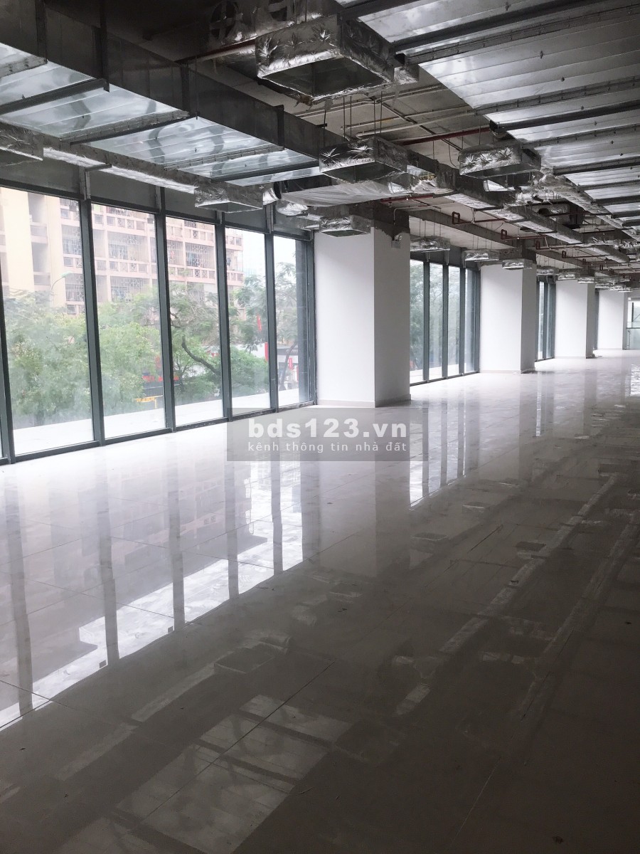 Chính chủ cho thuê MBKD chân đế chung cư Stellar Garden 35 Lê Văn Thiêm, Thanh Xuân
