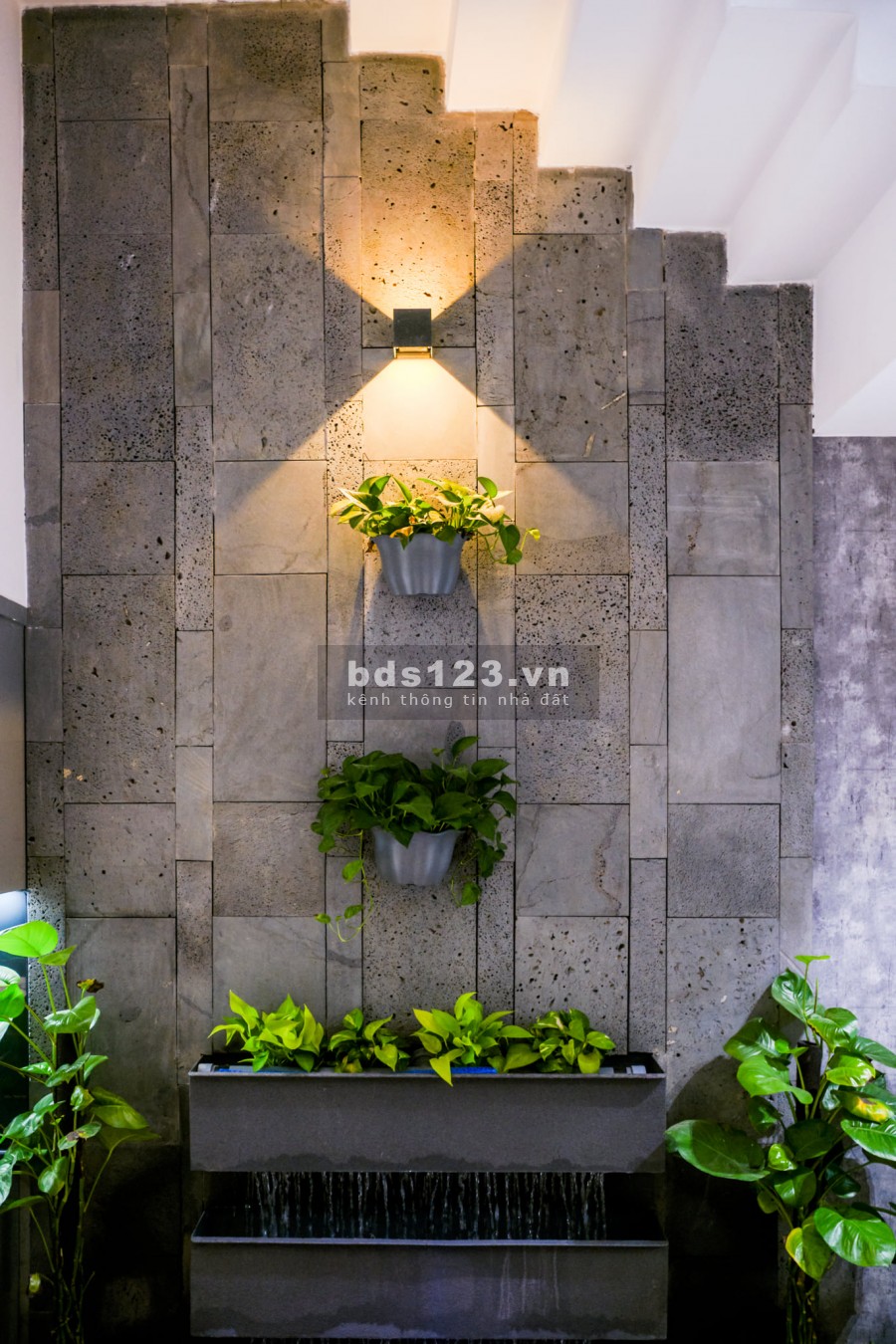 Bán nhà Quận 2 gần Nguyễn Thị Định diện tích 80m2 đúc 4 tầng giá bán 5 tỷ 8